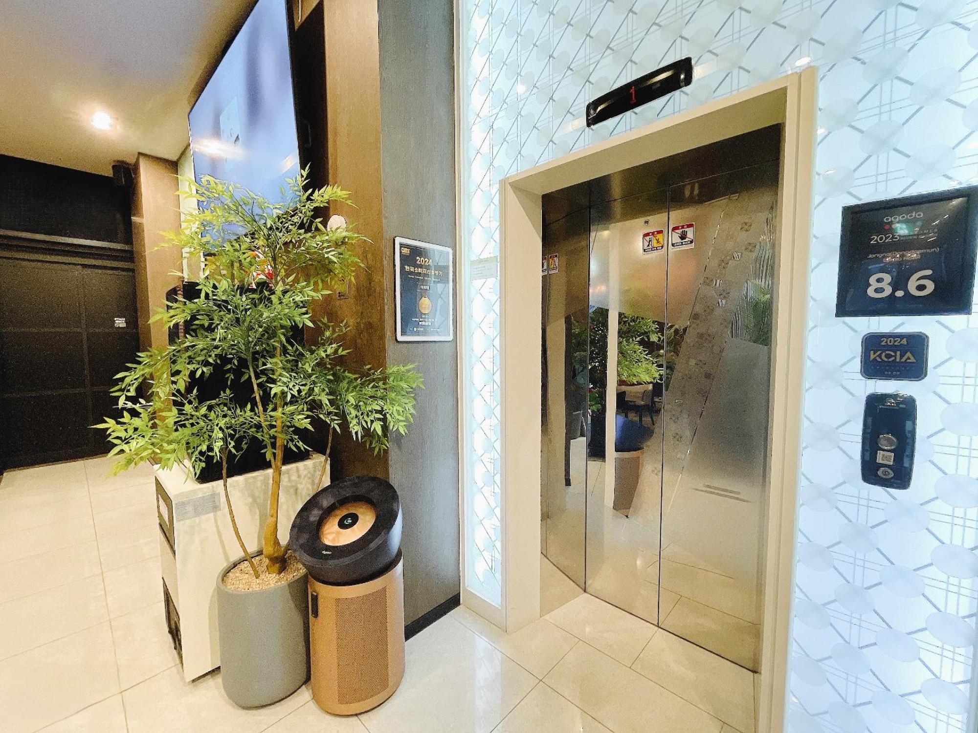 Jongno Lumia Tourist Hotel Seul Dış mekan fotoğraf